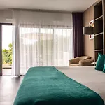 Hotel apartamentowy Suite Home Porticcio Porticcio (Corsica)