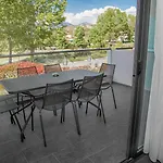 Hotel apartamentowy Suite Home Porticcio