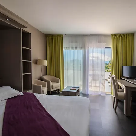 Suite Home Porticcio Apartahotel