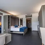 Hotel Suite Home