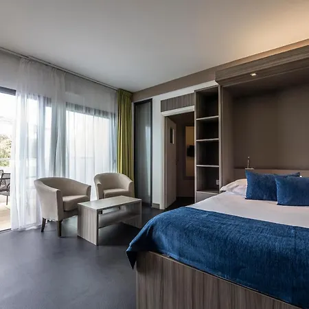 Aparthotel Porticcio 4*