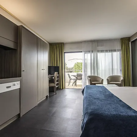 Porticcio 4*