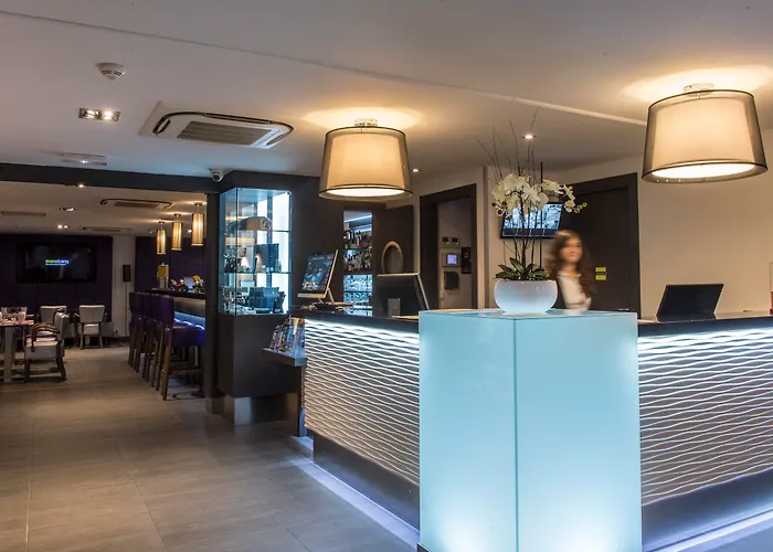 Apartahotel Suite Home Porticcio 4*